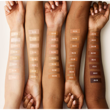 H&M тональный крем PROWEAR FLAWLESS FOUNDATION
