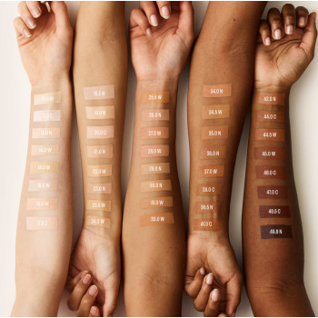 H&M тональный крем PROWEAR FLAWLESS FOUNDATION