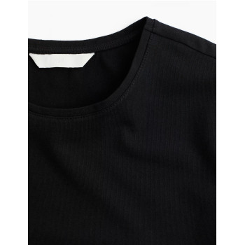 H&M приталенная футболка FITTED T-SHIRT